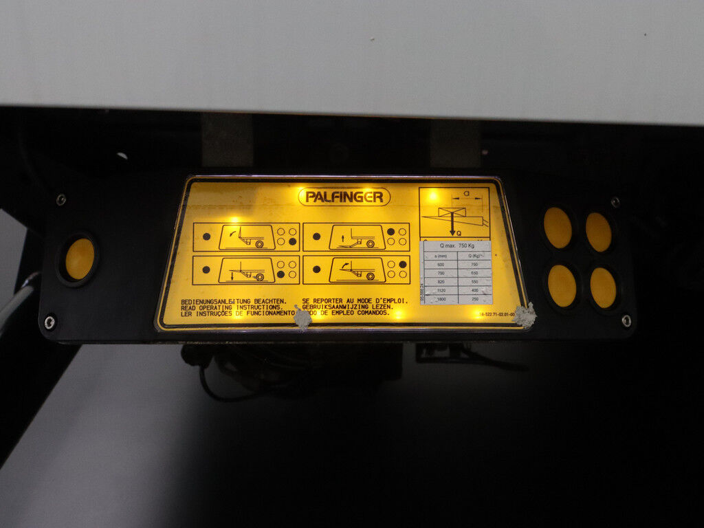 Iveco Daily 35C16 Bakwagen+Laadklep