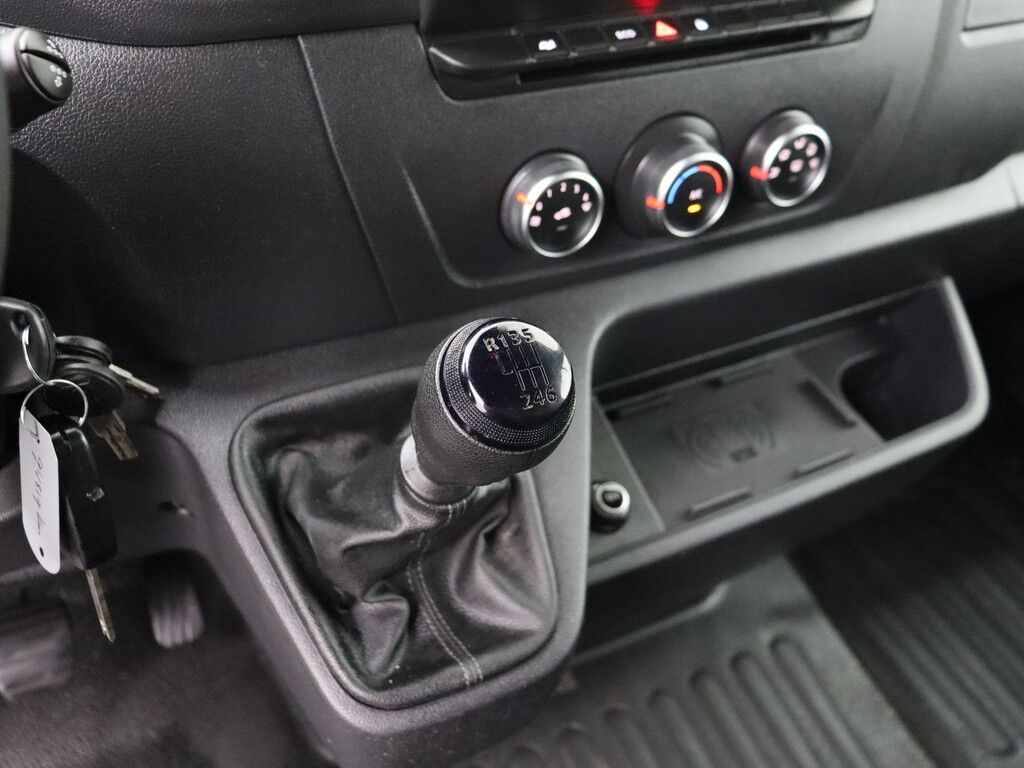 Renault Master 2.3DCi 135PK L2H2 | Imperiaal | Trekhaak