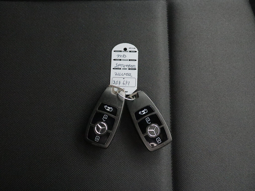 Mercedes-Benz Sprinter L1H1 | Werkplaatsinrichting | Kastenwand