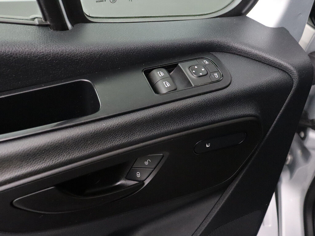 Mercedes-Benz Sprinter L1H1 | Werkplaatsinrichting | Kastenwand