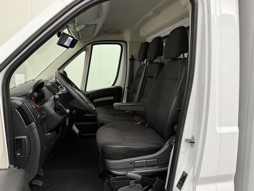 Opel Movano 2.3CDTi 140PK Bakwagen+Laadlift
