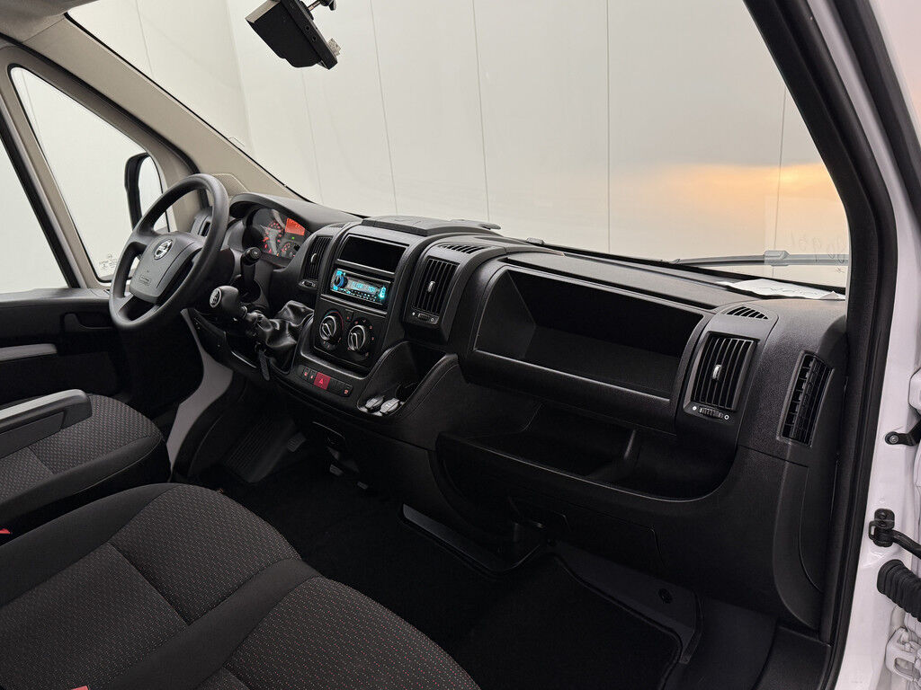 Opel Movano 2.3CDTi 140PK Bakwagen+Laadlift