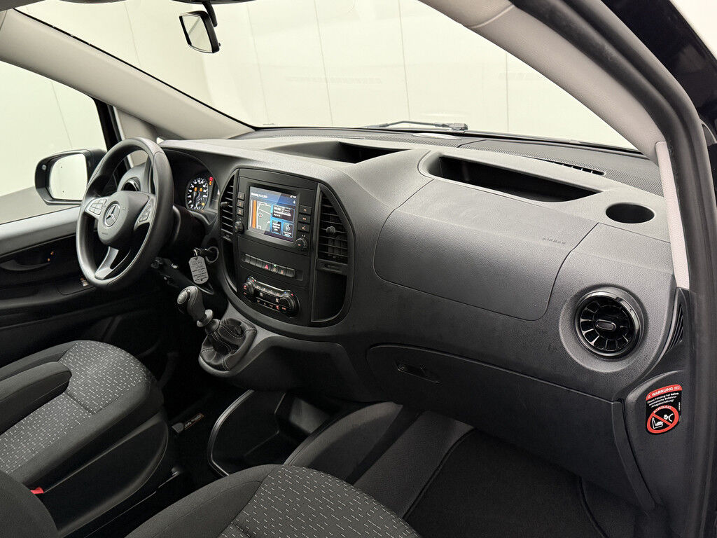 Mercedes-Benz Vito 114CDI Lang Black Edition Dubbele Cabine | Led