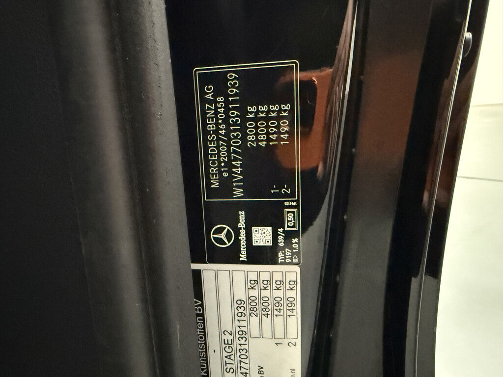 Mercedes-Benz Vito 114CDI Lang Black Edition Dubbele Cabine | Led