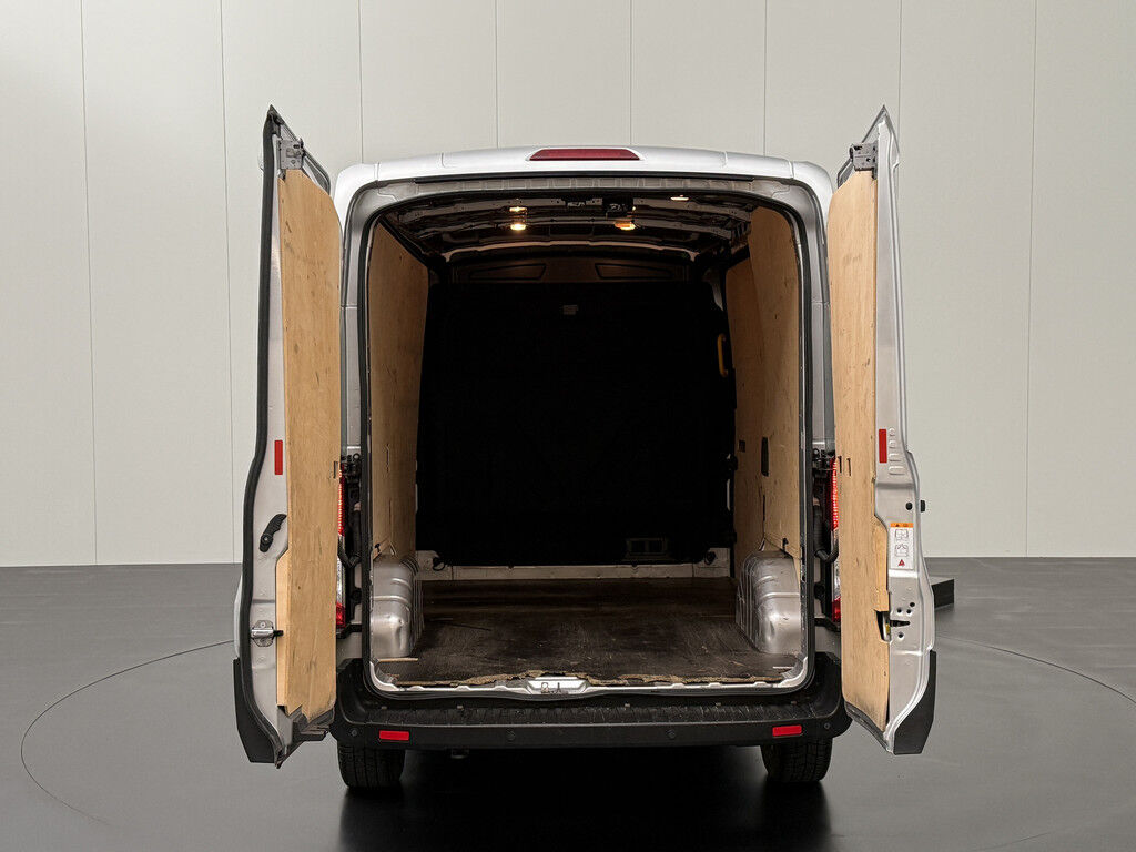 Ford Transit 2.0TDI 130PK L2H2 Business