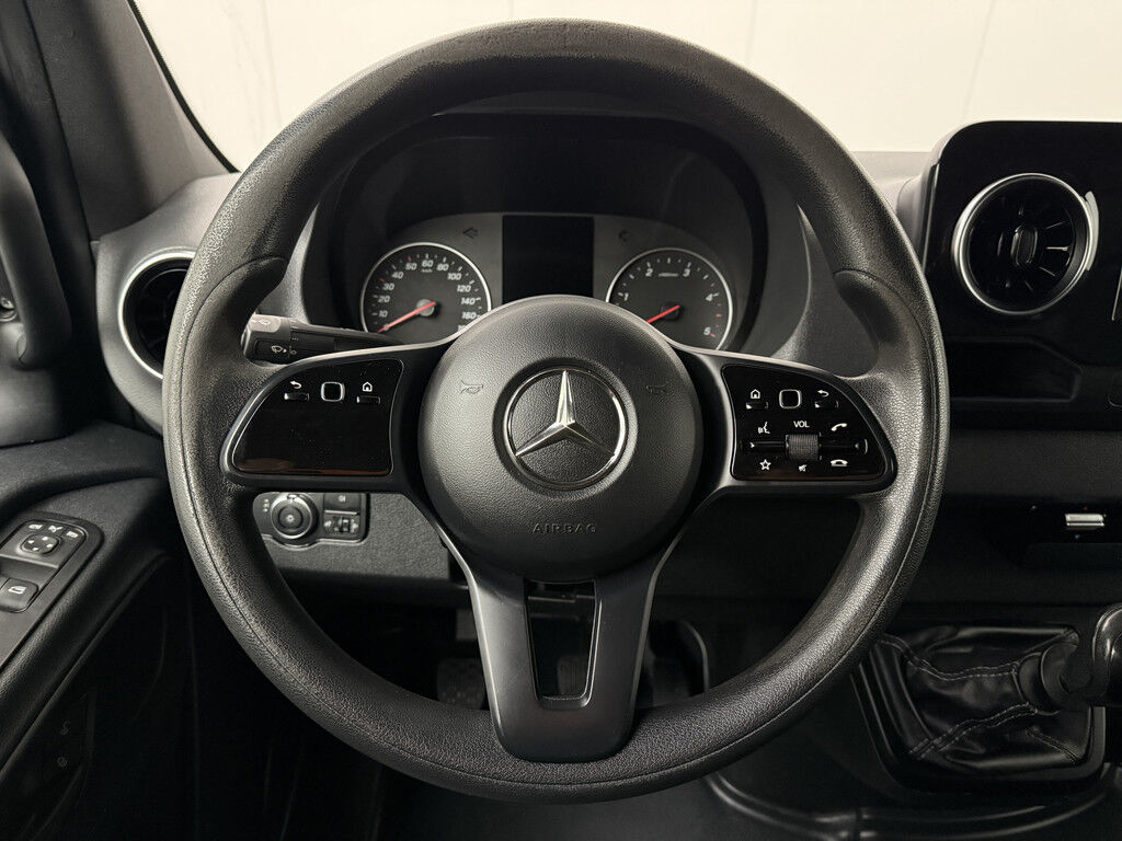 Mercedes-Benz Sprinter 319CDi 3.0V6 L2H2 Edition |