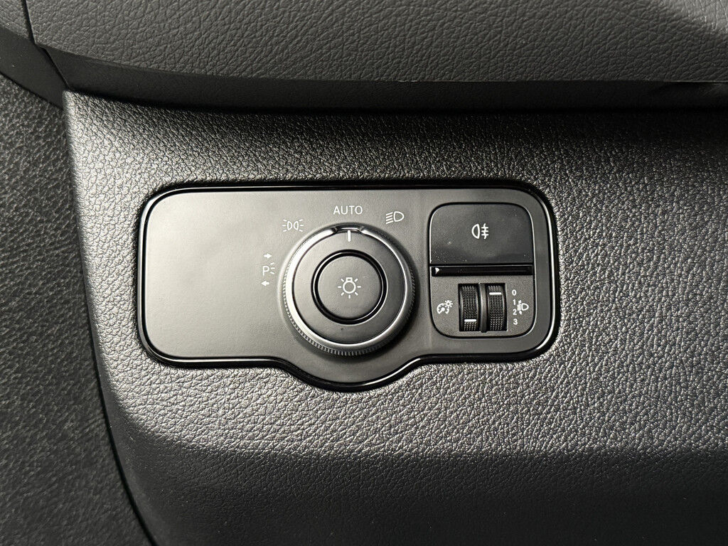 Mercedes-Benz Sprinter 319CDi 3.0V6 L2H2 Edition |