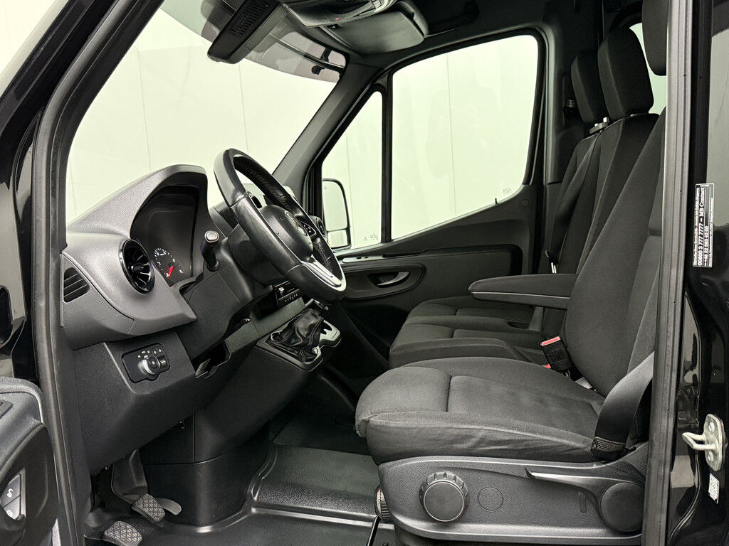 Mercedes-Benz Sprinter 319CDI 3.0V6 L2H2 Dubbele Cabine 7-Persoons
