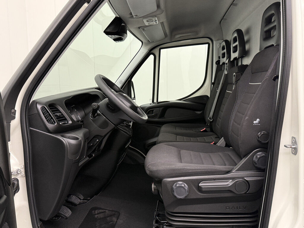 Iveco Daily 35C14 L2H2 Dubbel lucht L2H2 | 3500Kg Trekgewicht
