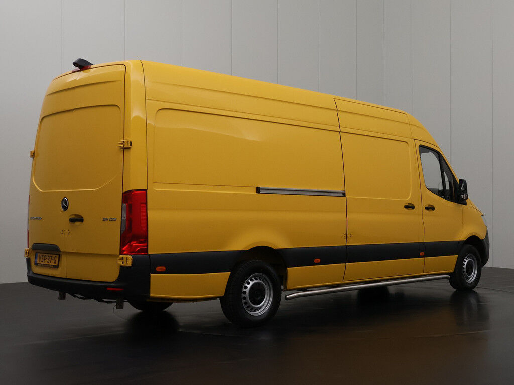 Mercedes-Benz Sprinter L3H2 Maxi RWD