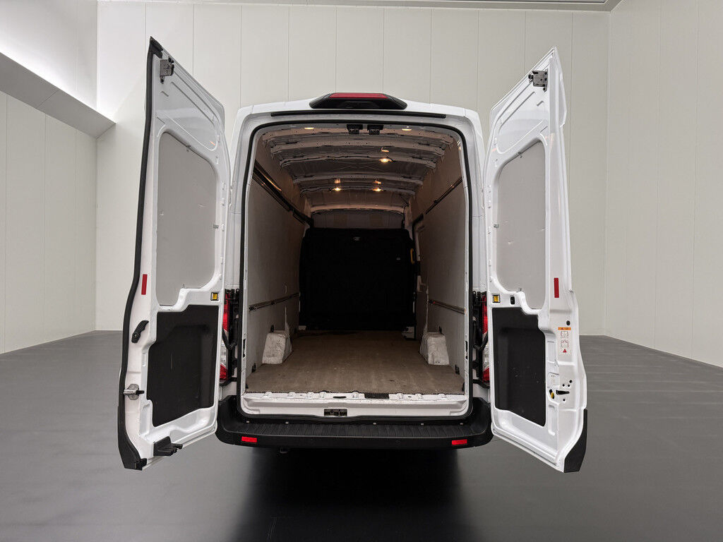 Ford Transit 2.0TDCi L4H3 Jumbo | Groot Multimedia | Camera