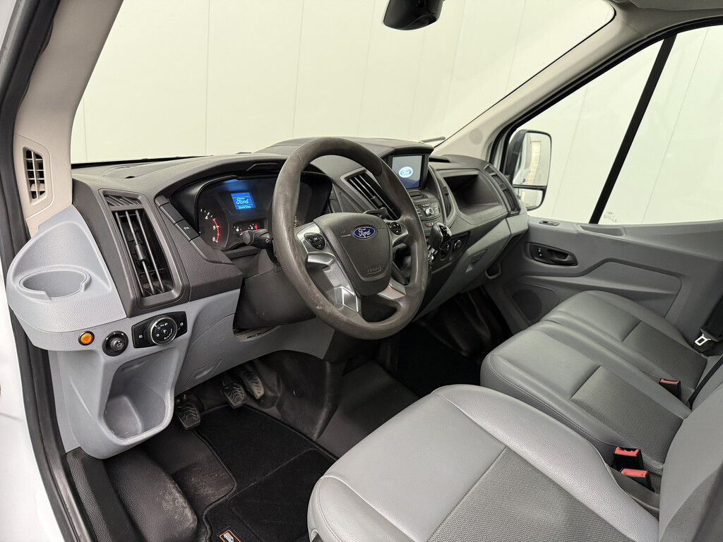 Ford Transit 2.0TDCI 130PK L3H2 Dubbele Cabine | 6-Persoons
