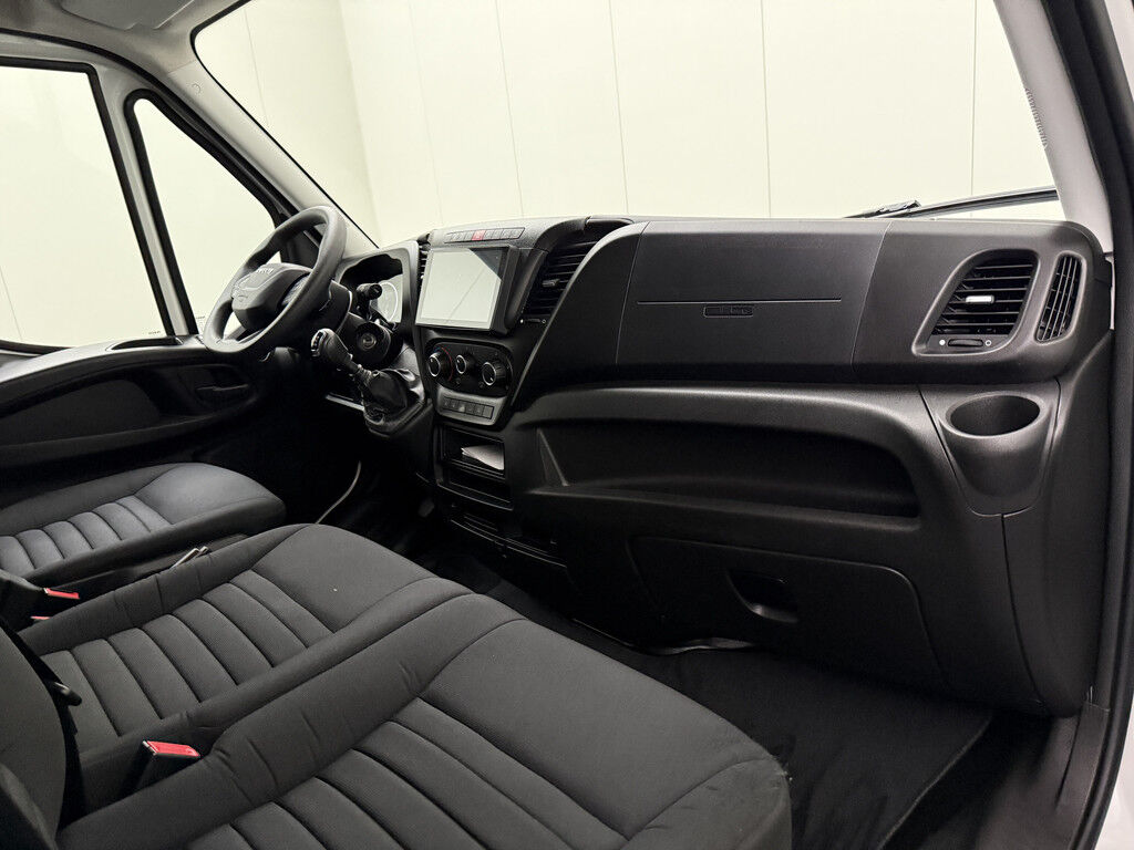 Iveco Daily 35C16 Bakwagen+Laadklep | Dakspoiler | Multimedia