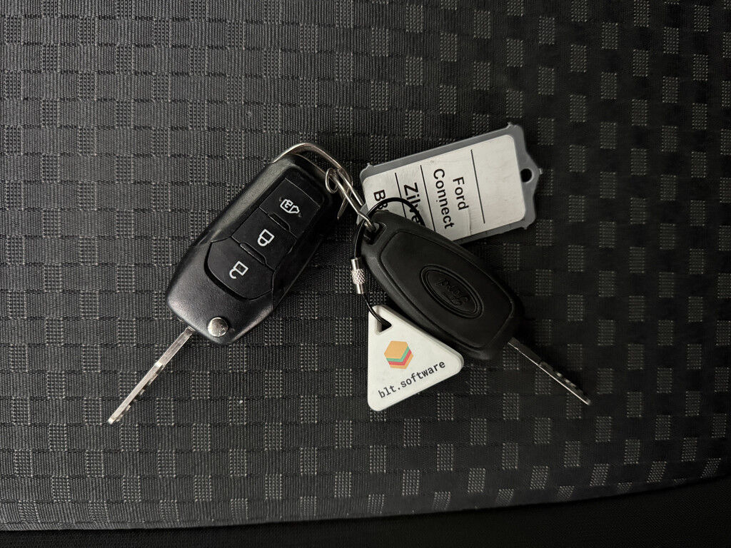Ford Transit Connect Lang Automaat