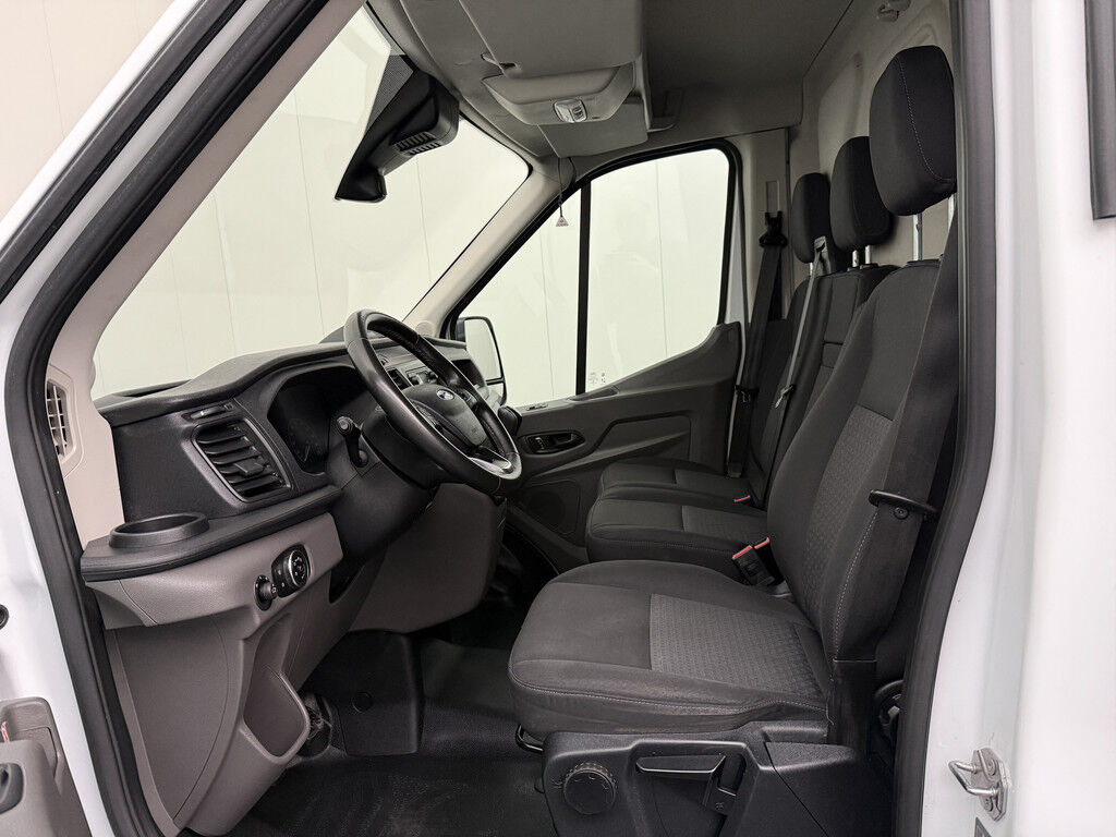 Ford Transit 2.0TDCi 130PK L4H3 Jumbo
