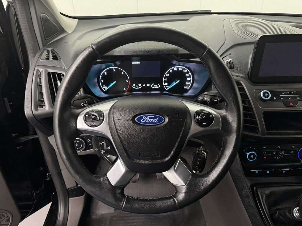 Ford Transit Connect Lang | 3-Zits | Kastinrichting | Navigatie | Camera