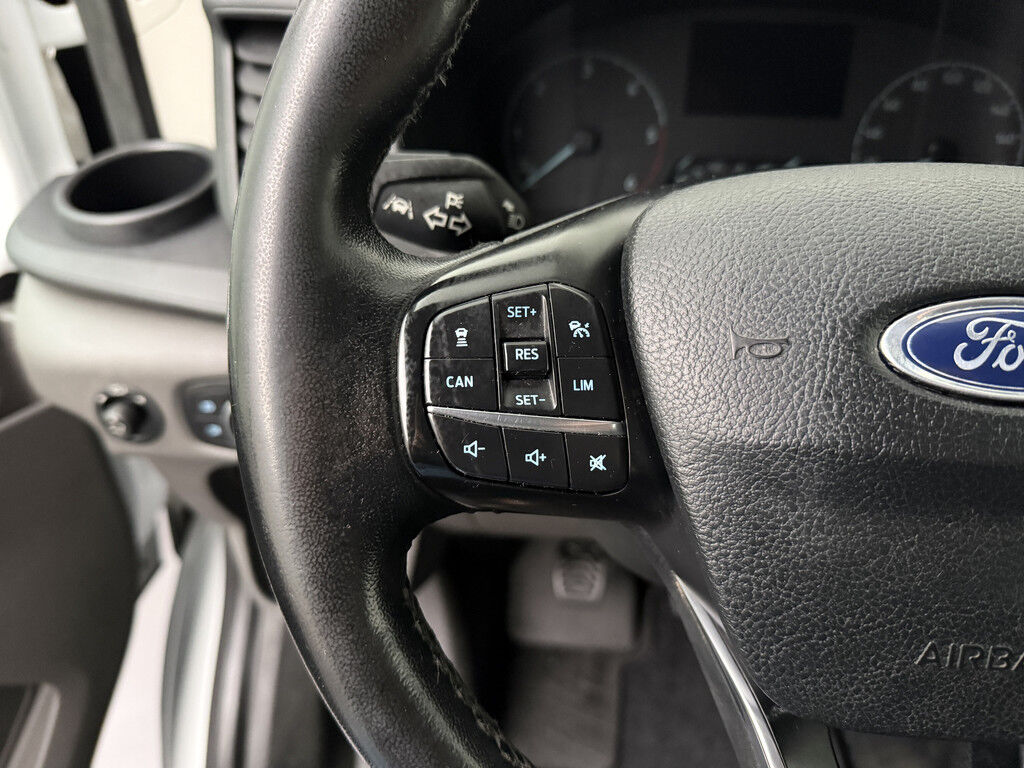 Ford Transit 2.0TDCi 130PK L3H2 Dubbele Cabine | 7-Persoons