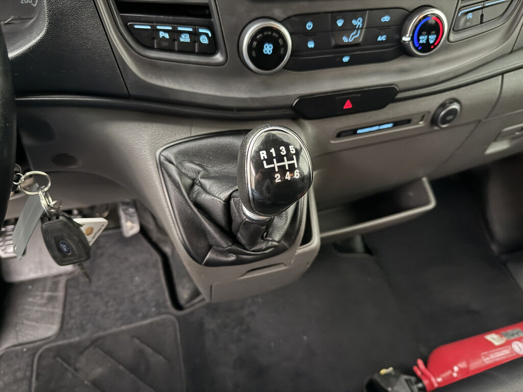 Ford Transit 2.0TDCi 130PK L3H2 Dubbele Cabine | 7-Persoons