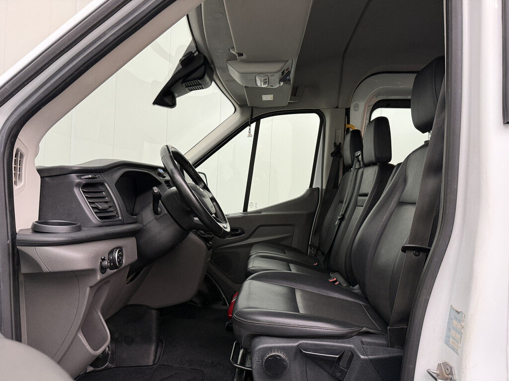Ford Transit 2.0TDCi 130PK L3H2 Dubbele Cabine | 7-Persoons