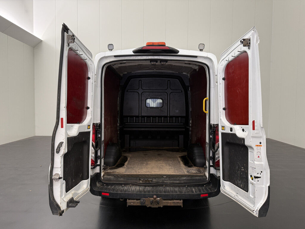 Ford Transit 2.0TDCi 130PK L3H2 Dubbele Cabine | 7-Persoons