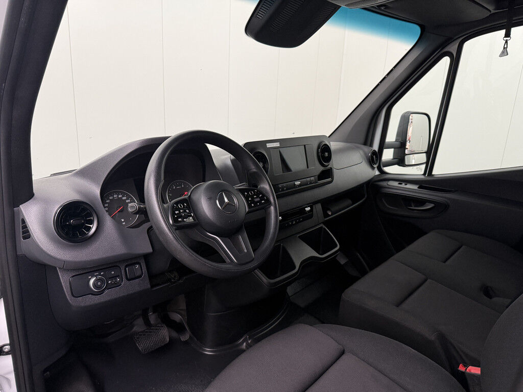 Mercedes-Benz Sprinter Automaat Dubbellucht Bakwagen | Laadklep | 2.38 Hoog