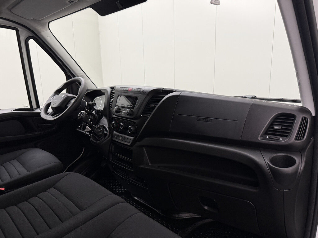 Iveco Daily 35C16 Bakwagen+Laadklep | 3500Kg Trekhaak
