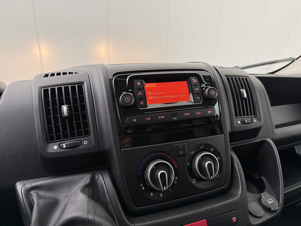 Opel Movano 2.2HDi Bakwagen+Laadklep
