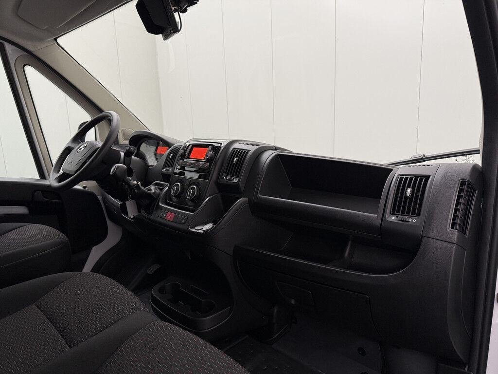 Opel Movano 2.2HDi Bakwagen+Laadklep