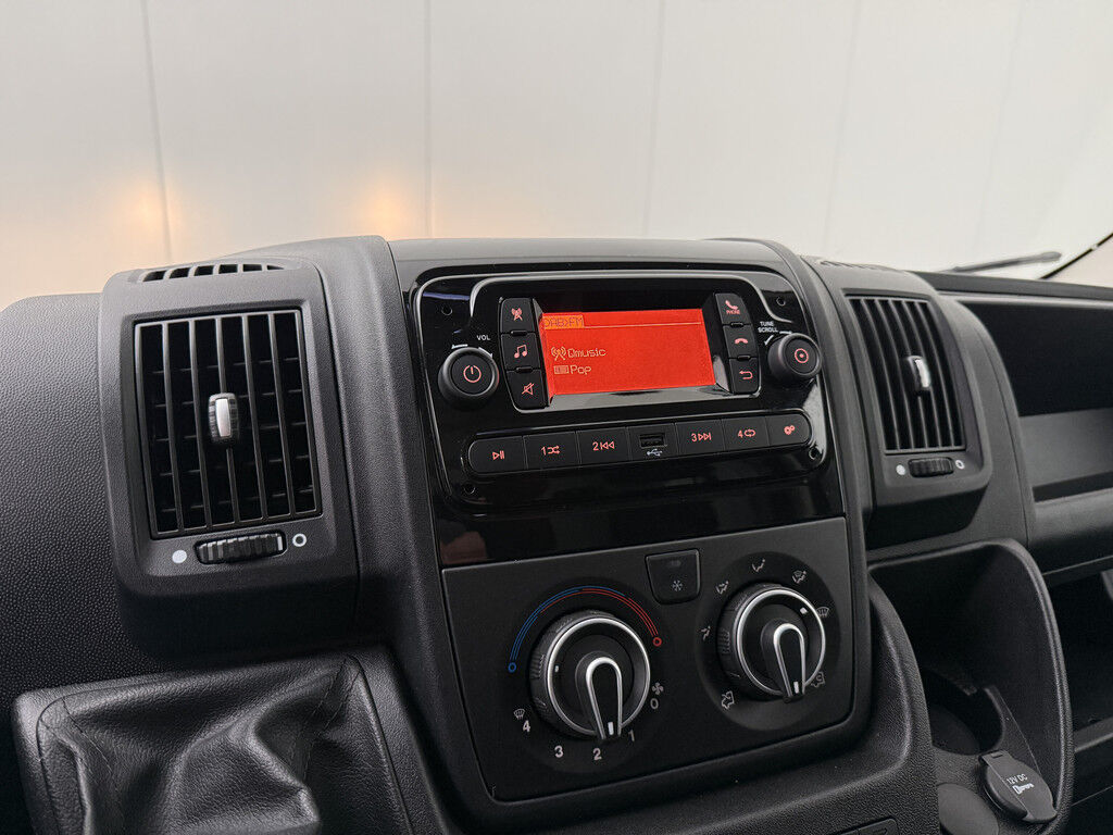 Opel Movano 2.2HDi Bakwagen+Laadklep