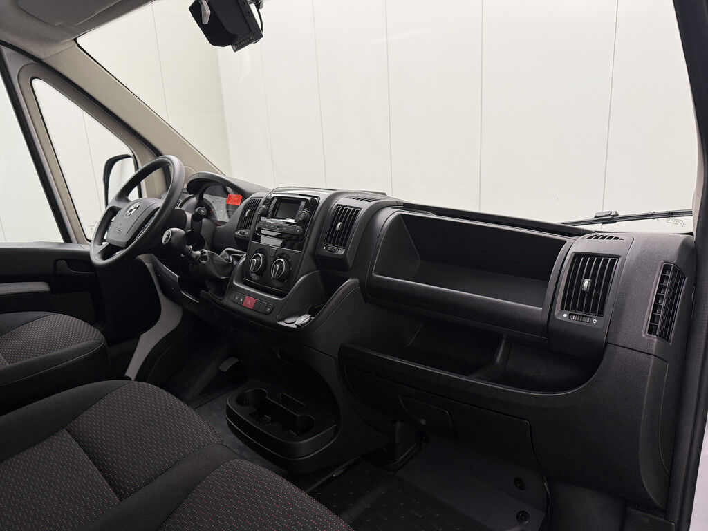 Opel Movano 2.2HDi Bakwagen+Laadklep