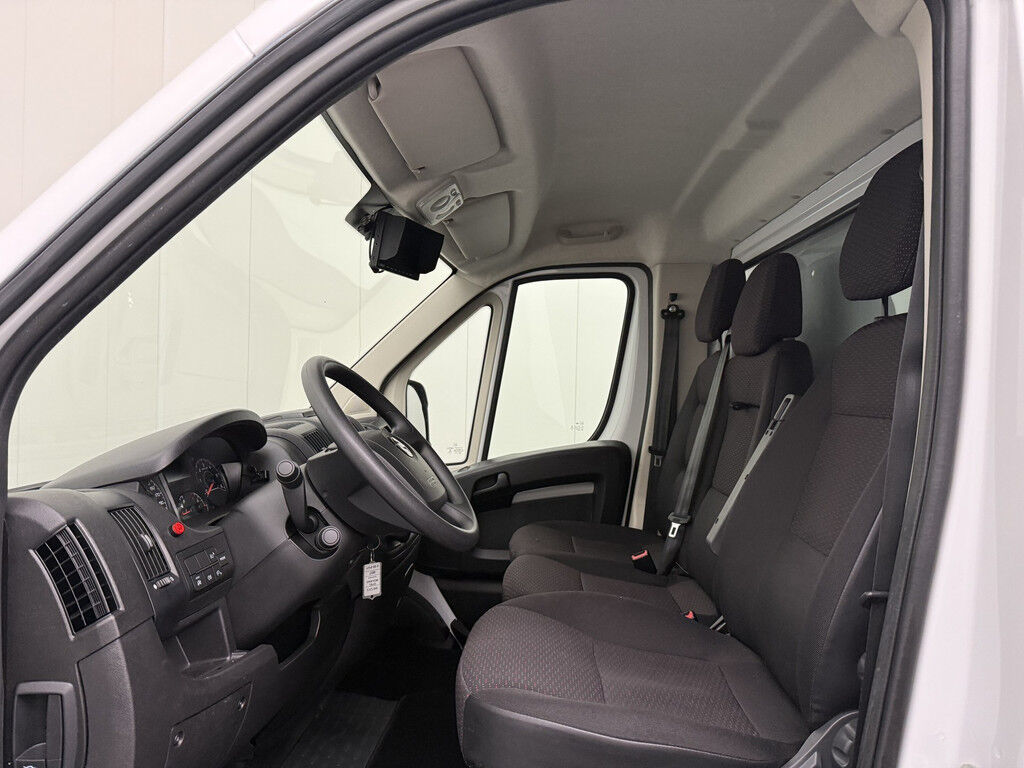 Opel Movano 140PK Bakwagen+Laadklep | 2500Kg Trekhaak | 1046 kg Laden