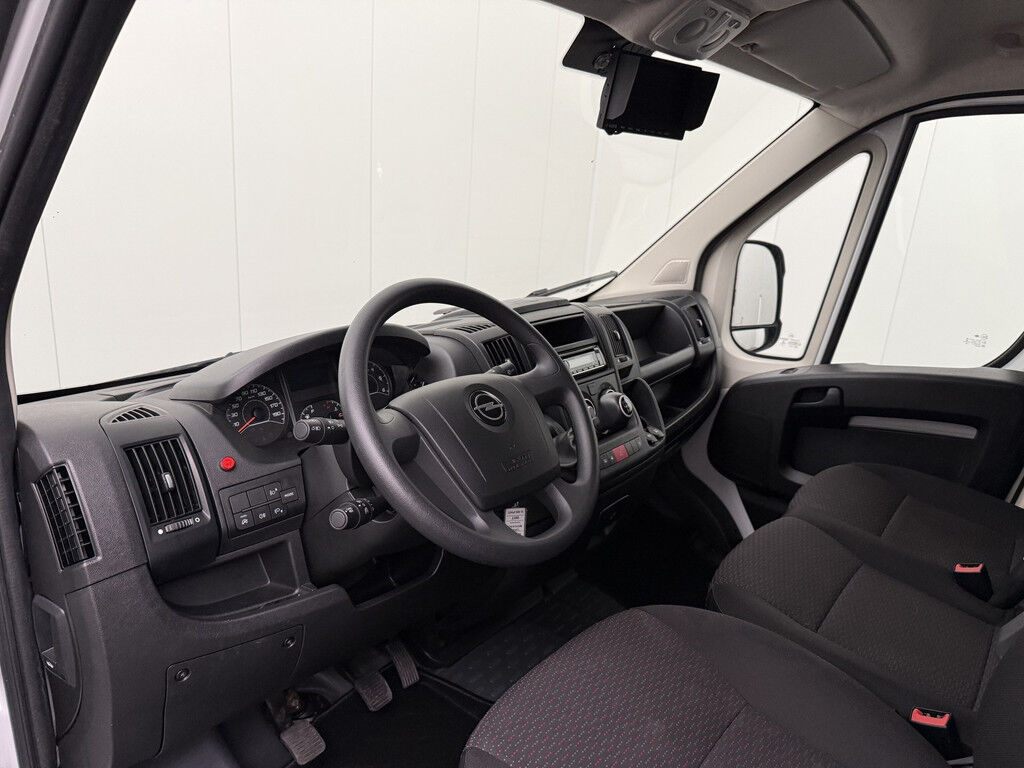Opel Movano 140PK Bakwagen+Laadklep | 2500Kg Trekhaak | 1046 kg Laden