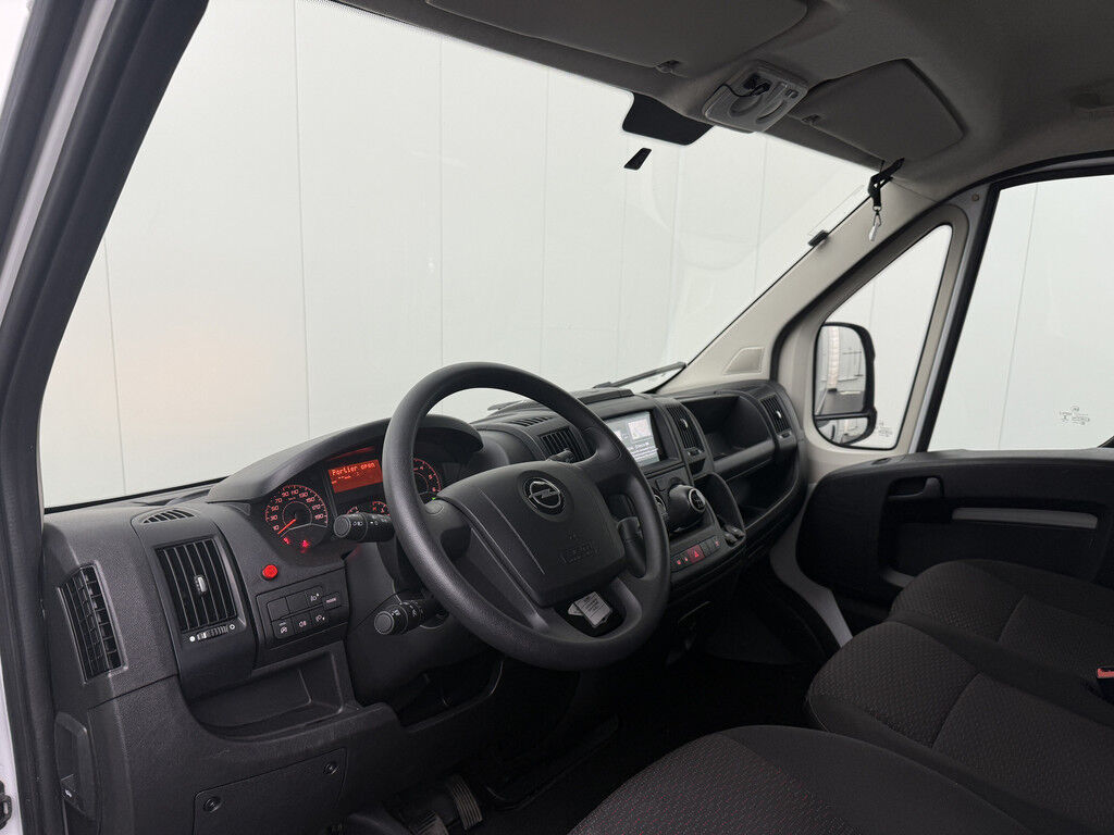 Opel Movano 140PK Bakwagen+Laadklep | Trekhaak | Multimedia | Camera
