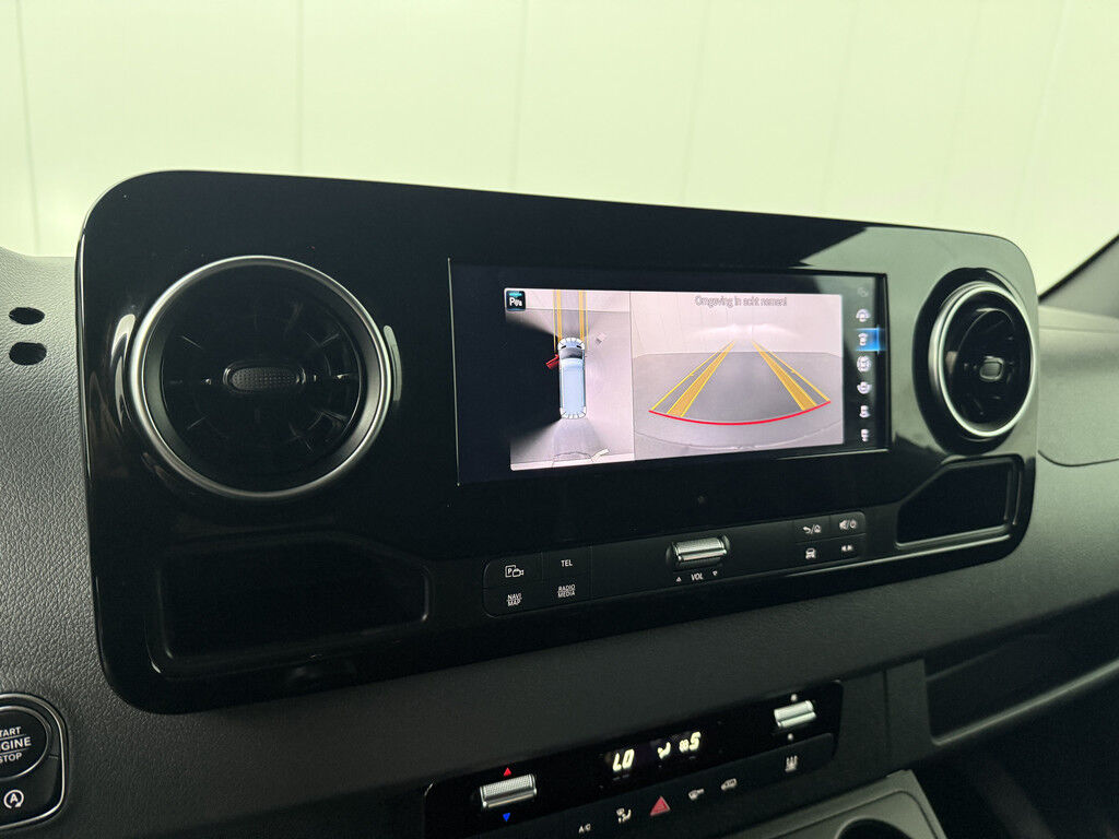 Mercedes-Benz Sprinter 316CDI L2H2 | Led | 10" Multimedia | Camera