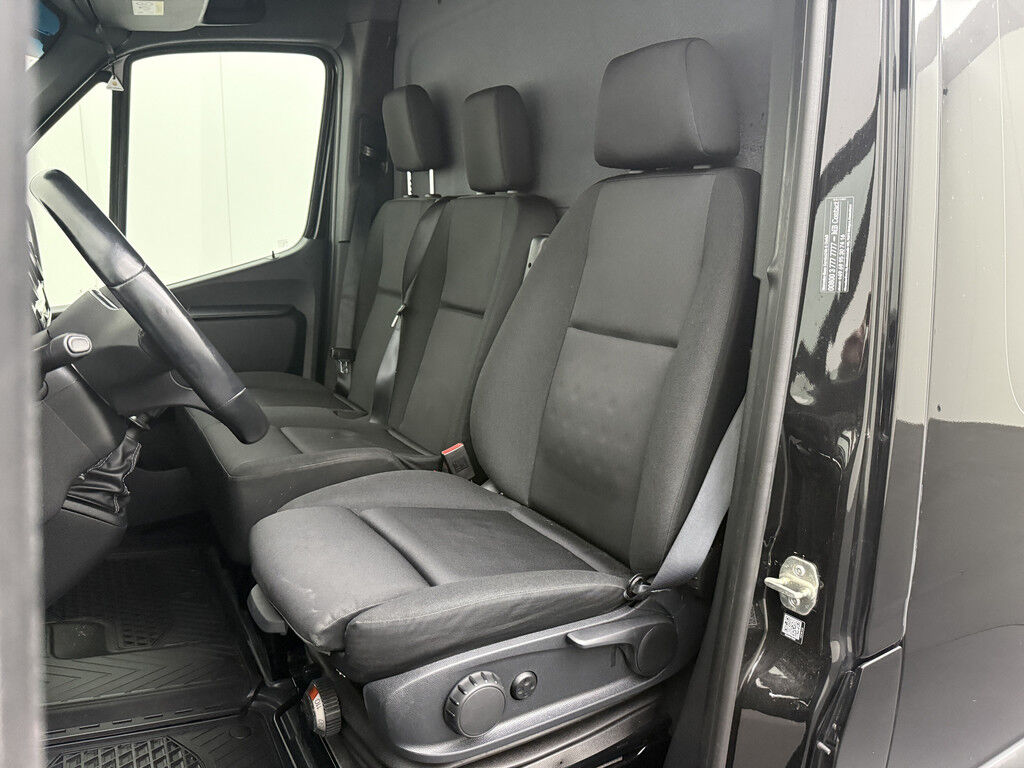Mercedes-Benz Sprinter 316CDI L2H2 | Led | 10" Multimedia | Camera