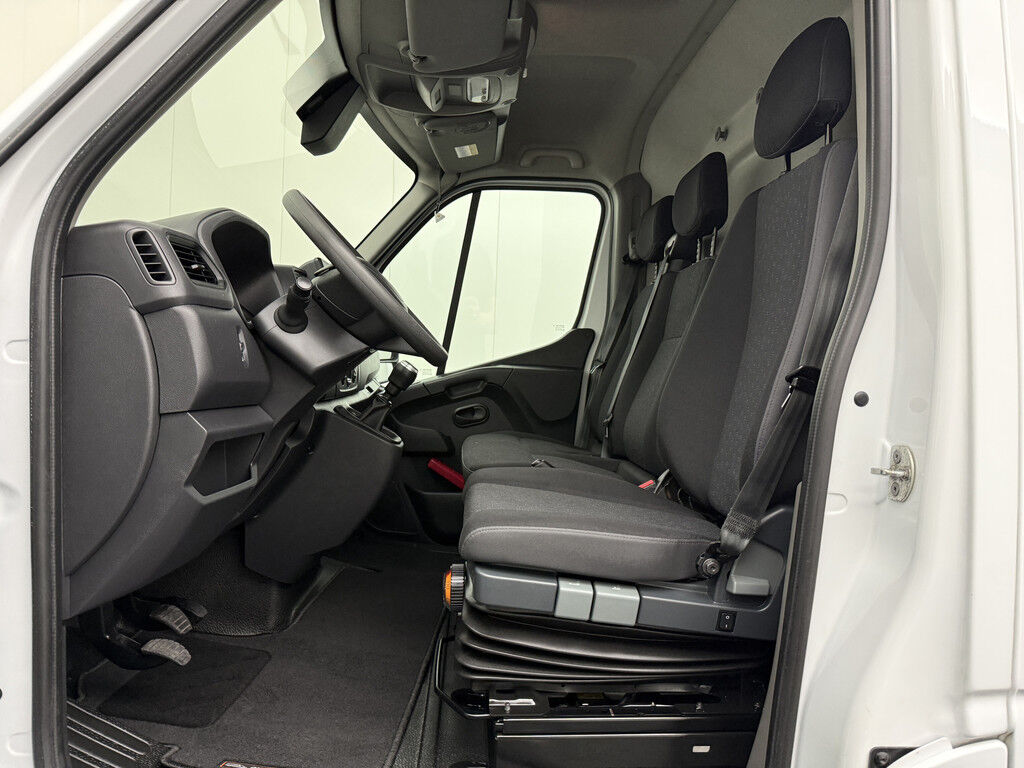 Opel Movano 2.3DCi 136PK L2H2