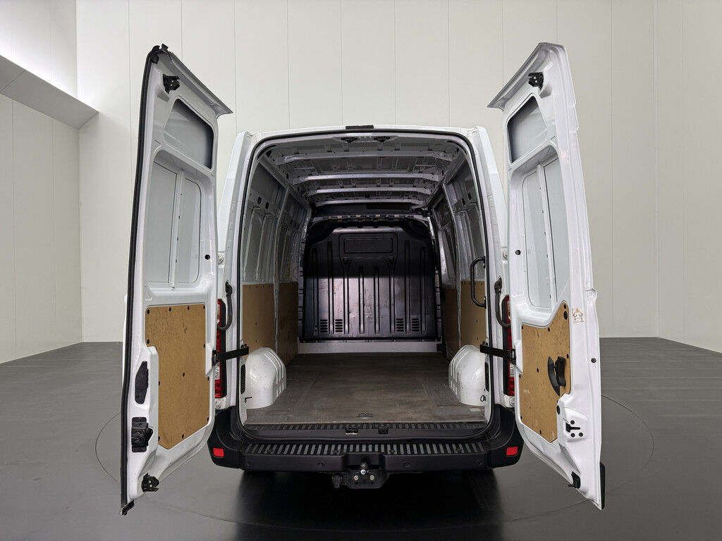 Opel Movano 2.3DCi 136PK L2H2