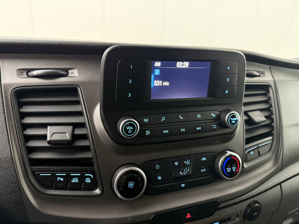 Ford Transit 2.0TDCI 130PK L3H2 | Imperiaal | Trekhaak