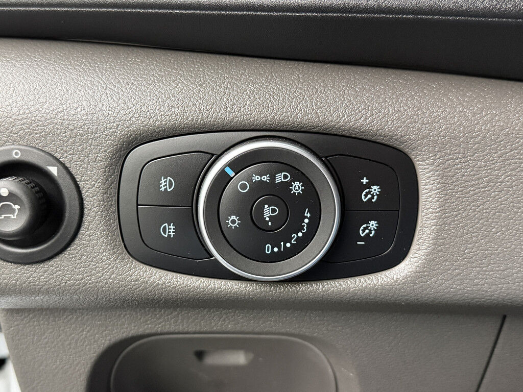 Ford Transit 2.0TDCI 130PK L3H2 | Imperiaal | Trekhaak