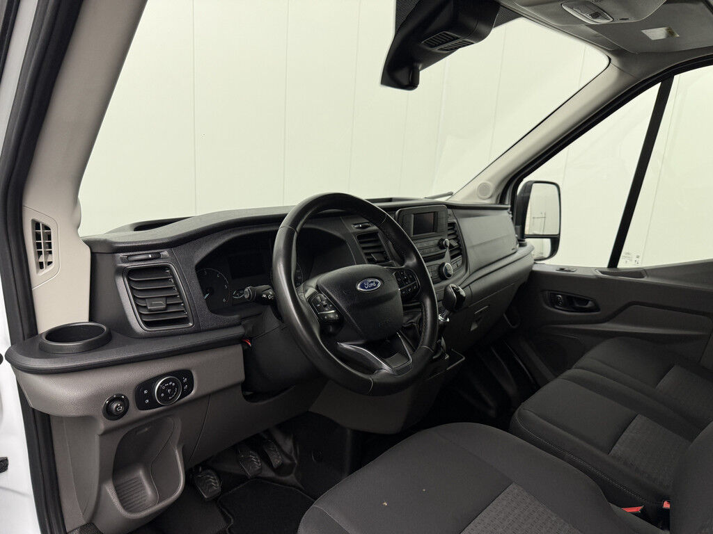 Ford Transit 2.0TDCI 130PK L3H2 | Imperiaal | Trekhaak