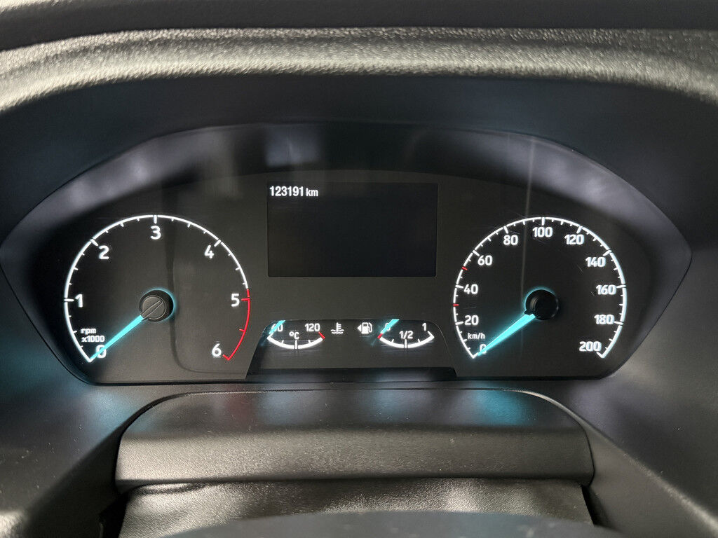 Ford Transit 2.0TDCI 130PK L3H2 | Imperiaal | Trekhaak