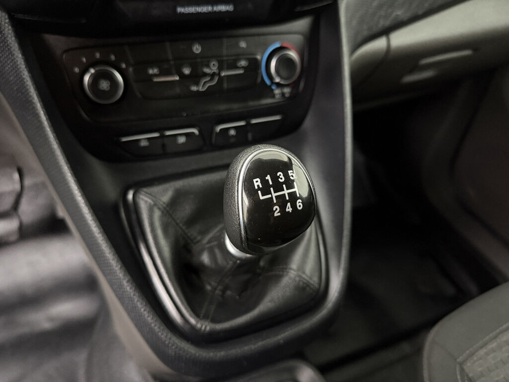Ford Transit Connect 100Pk Lang Business Benzine