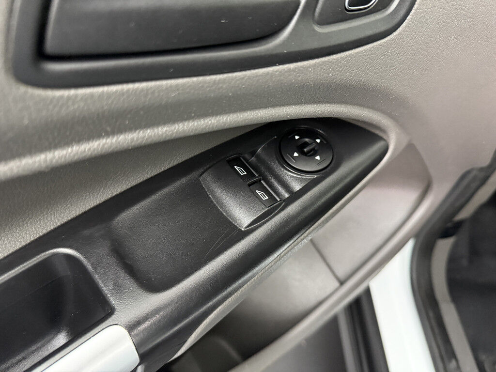 Ford Transit Connect 100Pk Lang Business Benzine