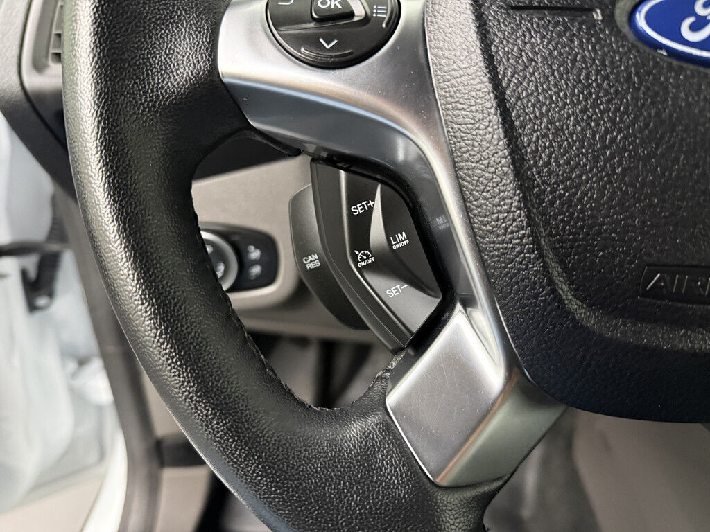 Ford Transit Connect 100Pk Lang Business Benzine