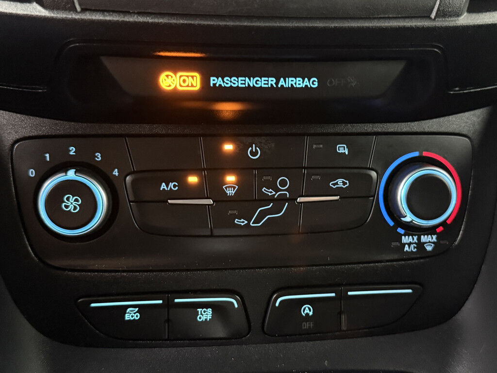 Ford Transit Connect 100Pk Lang Business Benzine