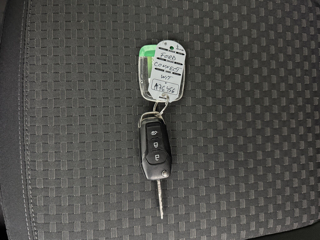 Ford Transit Connect 100Pk Lang Business Benzine