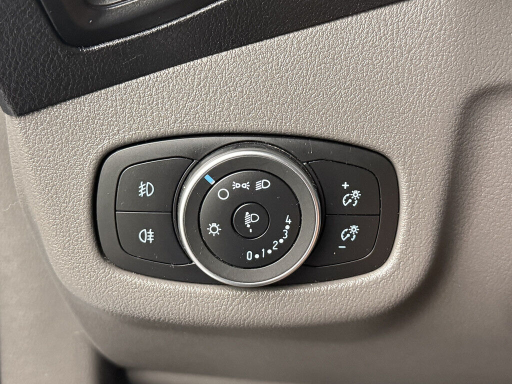 Ford Transit Connect 100Pk Lang Business Benzine