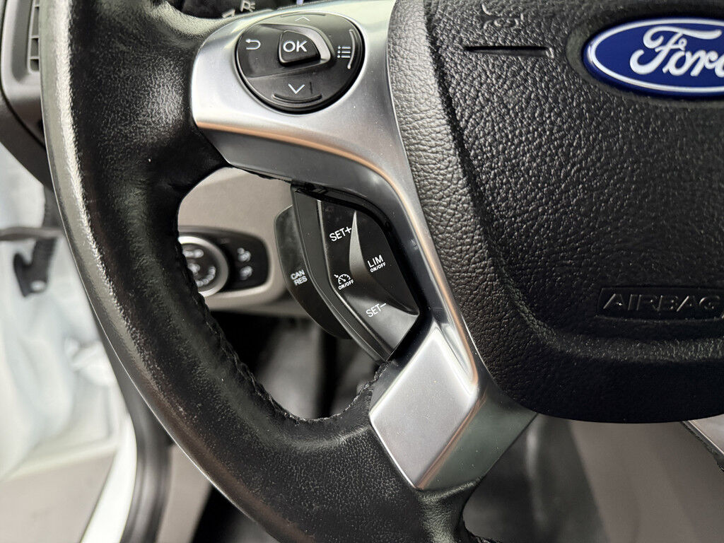 Ford Transit Connect Benzine 100PK Business | 3-Zits | Imperiaal