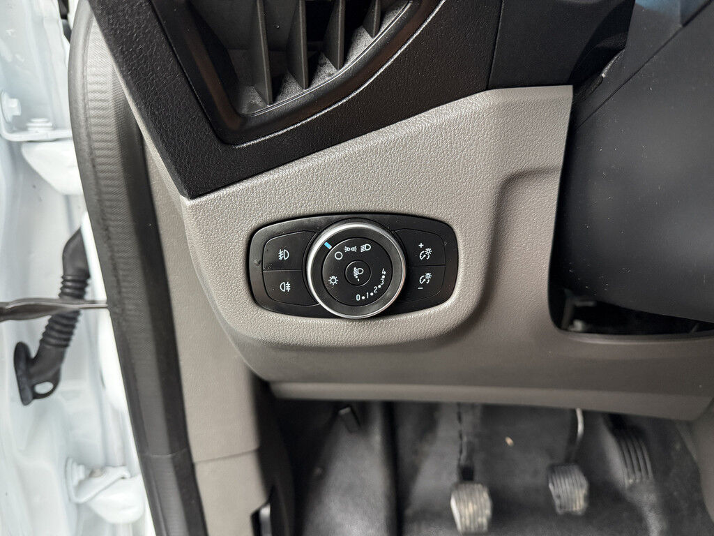 Ford Transit Connect Benzine 100PK Business | 3-Zits | Imperiaal