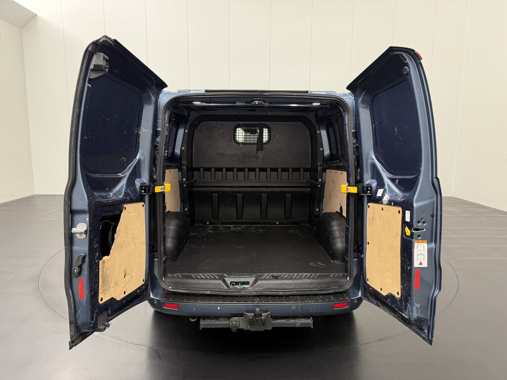 Ford Transit Custom 2.0TDCI 130PK Lang Limited Dubbele Cabine